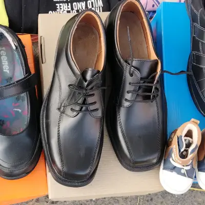 Zapatos negros de vestir - miniatura 2