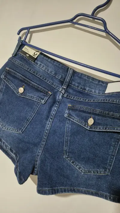 Shorts de mezclilla azul - miniatura 2