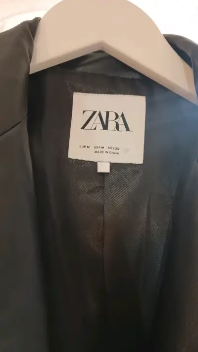 Blazer negro de cuero Zara - miniatura 2