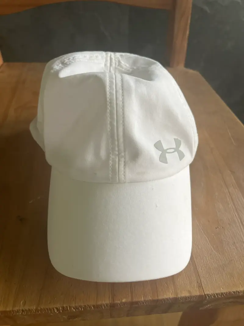 Jockey blanco Under Armour