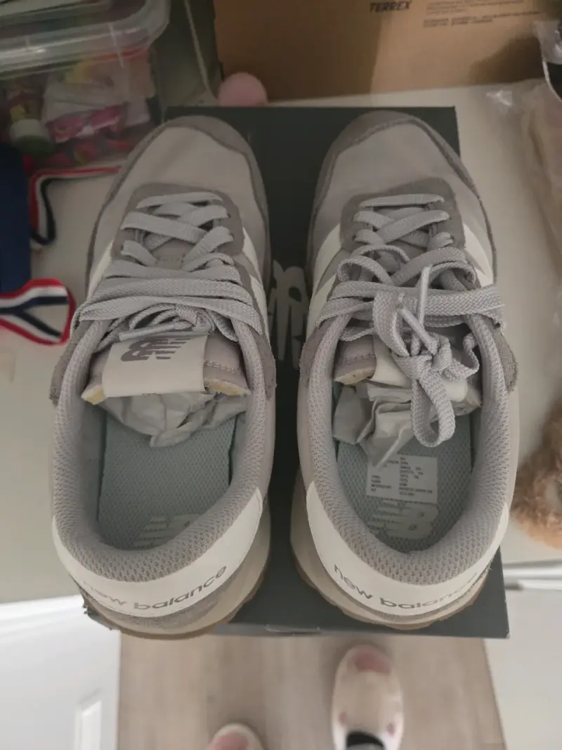 Zapatillas New Balance 237 gris - 2