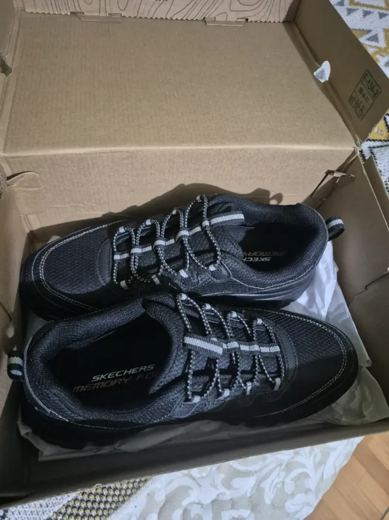 Zapatillas negras Skechers - 1