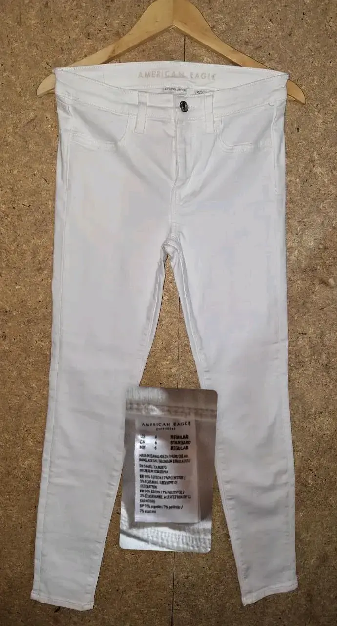 Jeans blancos American Eagle
