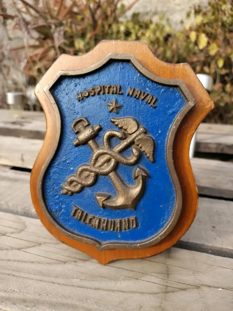 Escudo Hospital Naval Talcahuano - 1
