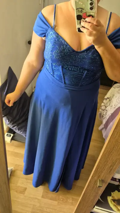 Vestido azul brillante con tirantes - miniatura 3