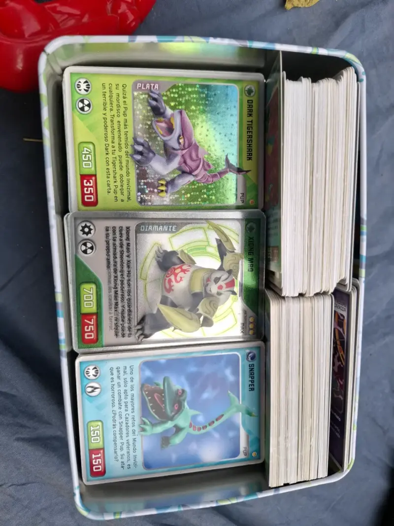 Lote de cartas coleccionables