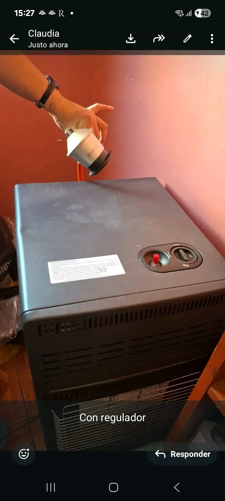 Calefactor a gas con regulador