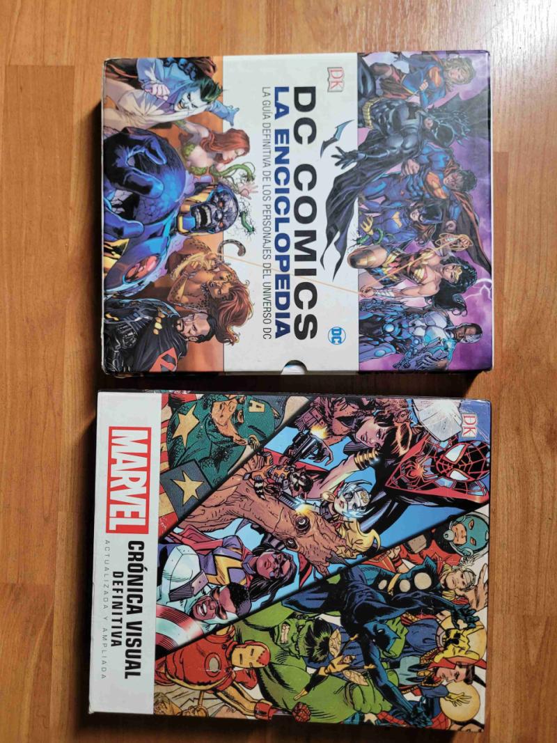 Enciclopedias DC y Marvel. - 1