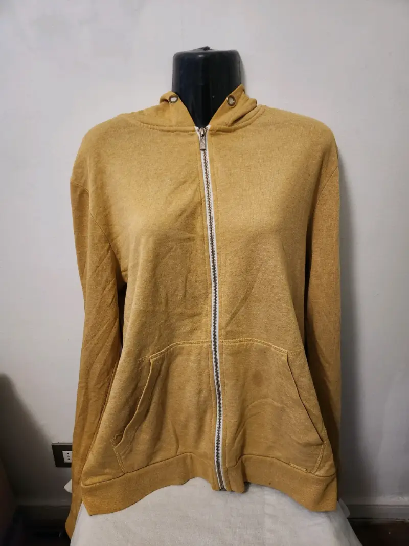 Chaqueta marrón con capucha - 5
