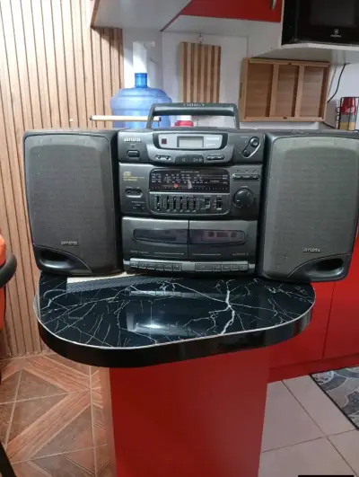 Mini componente AIWA con radio - miniatura 1