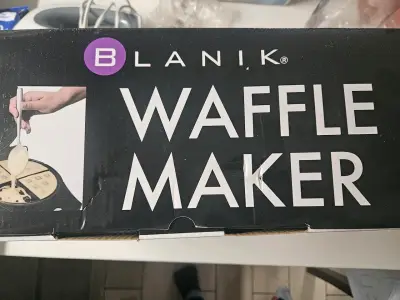 Wafflera eléctrica Blanik modelo BWM032 - miniatura 2