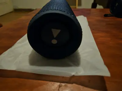 Parlante portátil Bluetooth JBL azul - miniatura 2