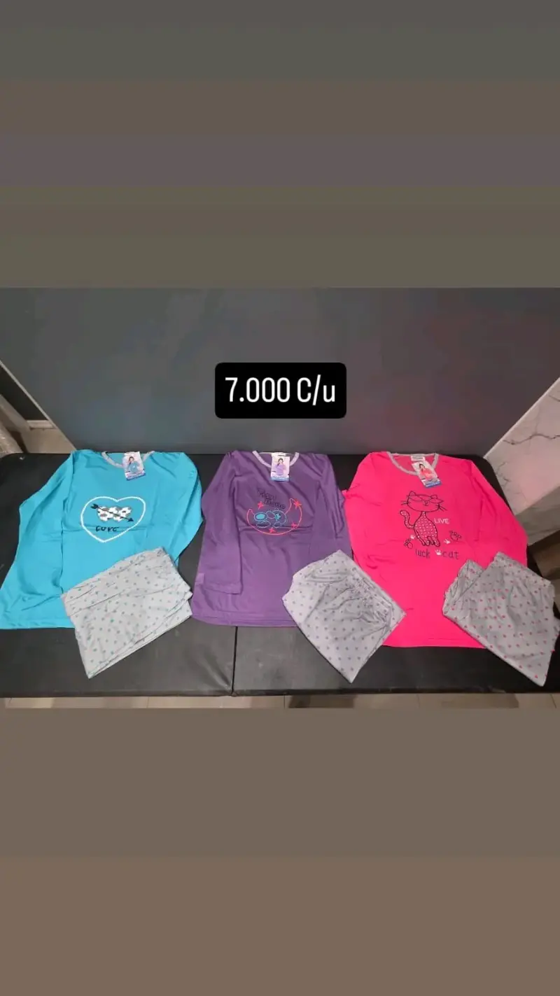 Pijamas infantiles coloridos