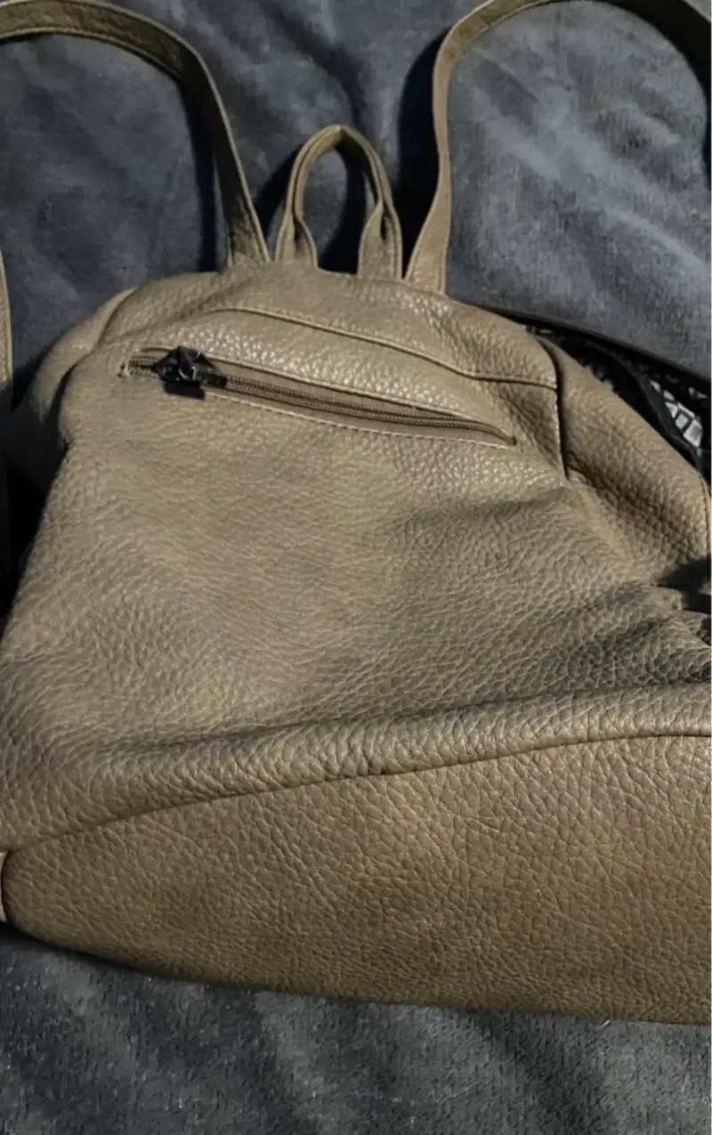 Mochila de cuero marca Ziol - 1
