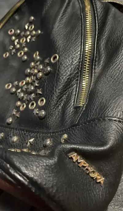 Mochila negra marca Amphora - miniatura 4