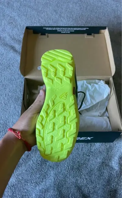 Zapatillas Adidas Terrex Verde Neón - miniatura 3