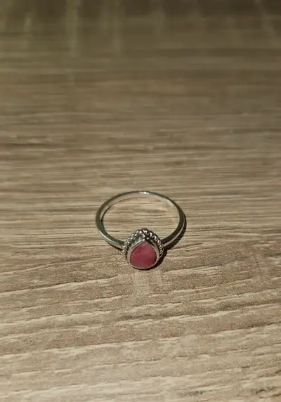 Pack Anillo de plata con piedra rubí y colgante - miniatura 1
