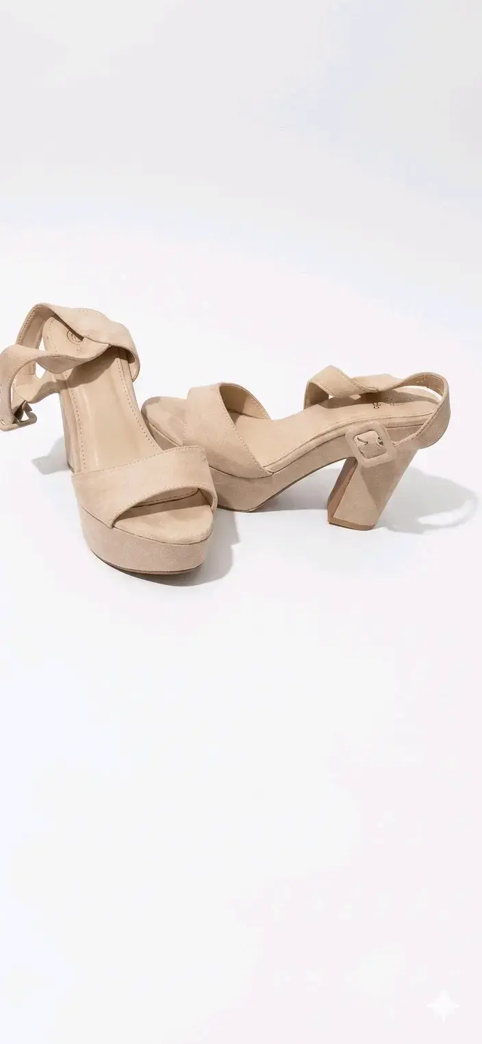 Zapatos de tacón beige