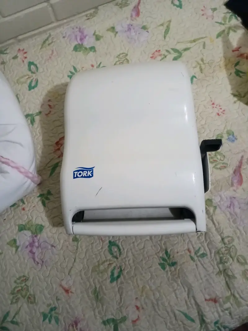 Dispensador de papel Tork blanco