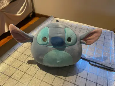 Cojín de peluche Stitch - miniatura 1