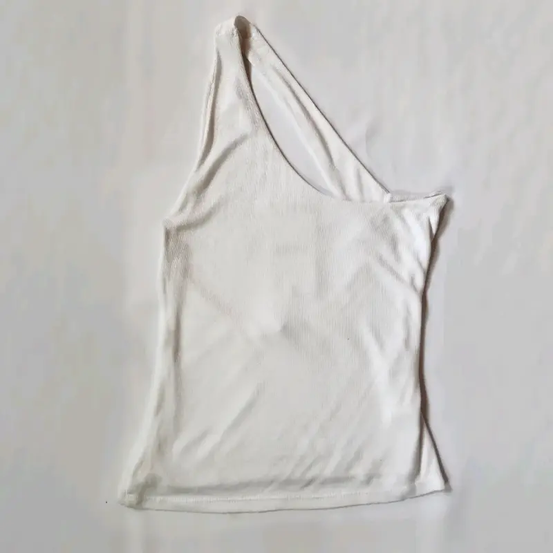 Polera blanca un hombro Zara retorno - 2