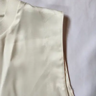 Blusa sin mangas beige - miniatura 4