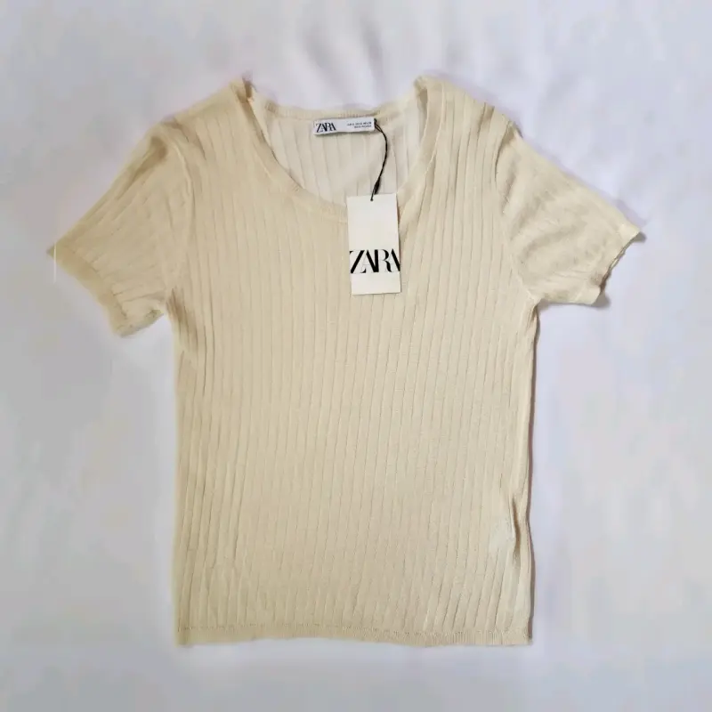 Polera beige marca Zara (retorno) - 1
