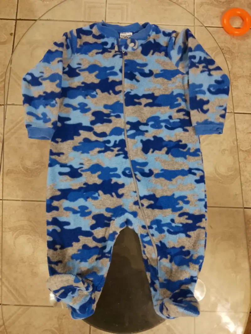 Pijama enterito de bebé talla 9 meses - 2