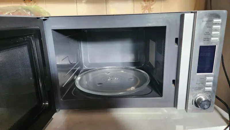 Horno microondas Ursus Trotter - 3