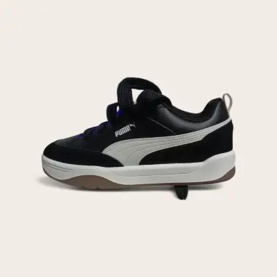 Zapatillas deportivas negras y blancas - miniatura 5