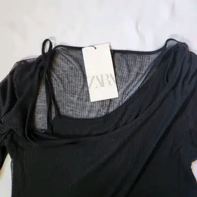 Polera negra de manga larga - miniatura 3