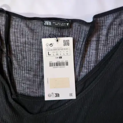 Polera negra de manga larga - miniatura 4
