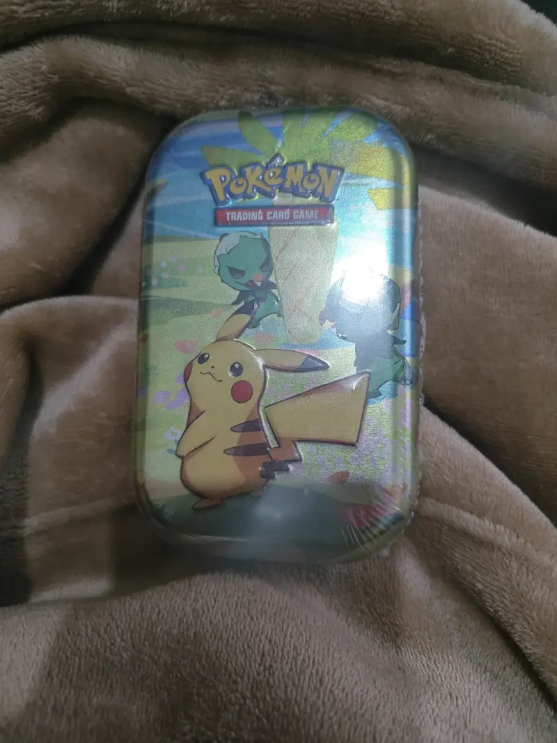 Lata coleccionable Pokémon TCG