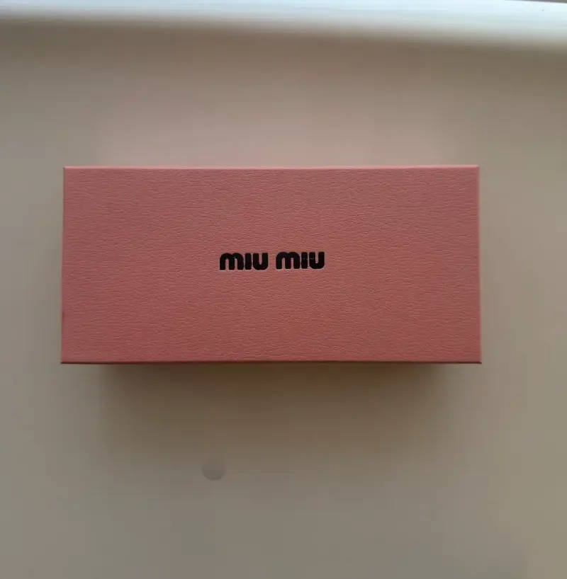 Gafas de sol Miu Miu negras - 3