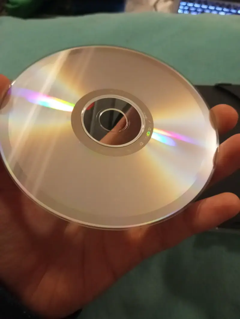 CD U2 - How To Dismantle An Atomic Bomb (Original - 3