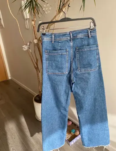 Jeans acampanados azul oscuro - miniatura 2