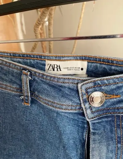 Jeans acampanados azul oscuro - miniatura 3