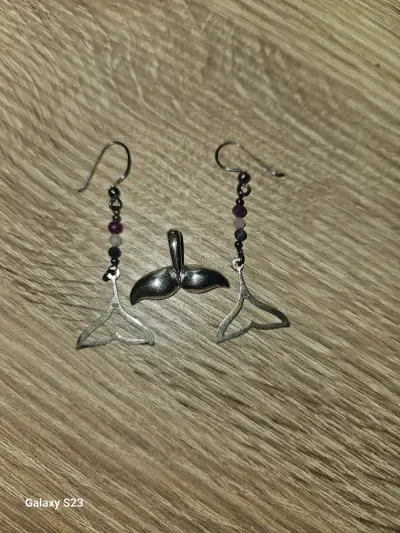 Set colgante y aros cola de ballena - miniatura 2