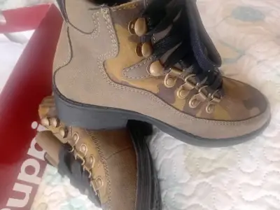 Botines camuflados talla 30 - miniatura 2