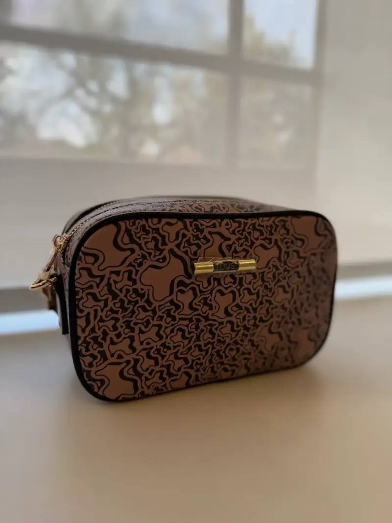 Cartera Tous negro y dorado - 3