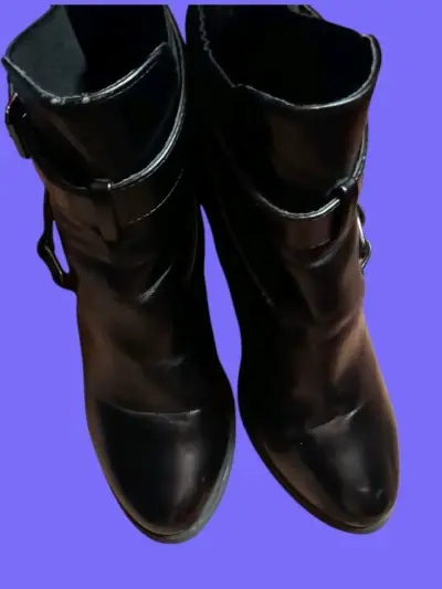 Botines de cuero negro - miniatura 1