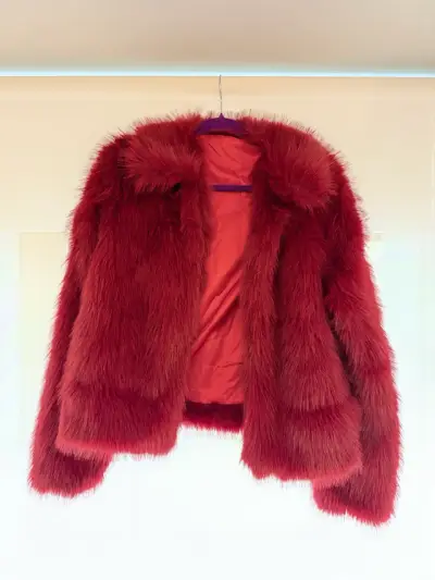 Chaqueta de pelo sintético roja - miniatura 2
