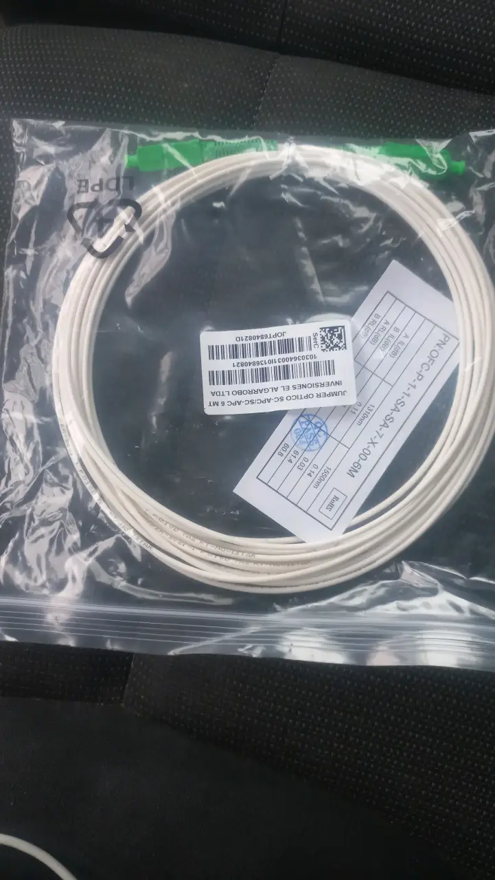Cable de fibra óptica SC/APC 6m - 1