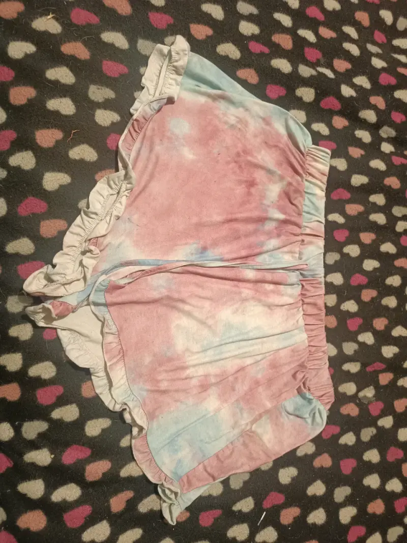Shorts tie-dye rosa y celeste