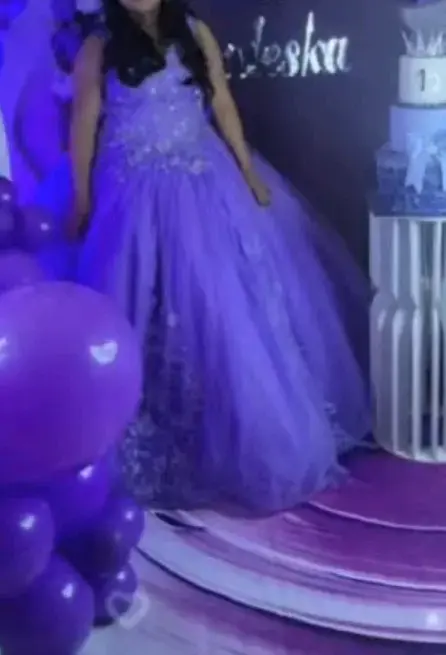 Vestido de 15añera morado elegante