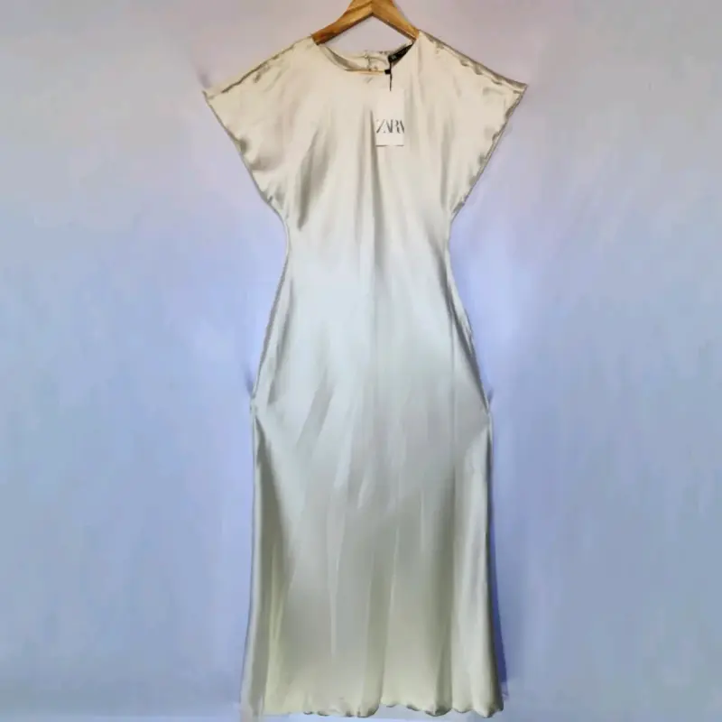 Vestido seda beige elegante Zara(retorno) - 1