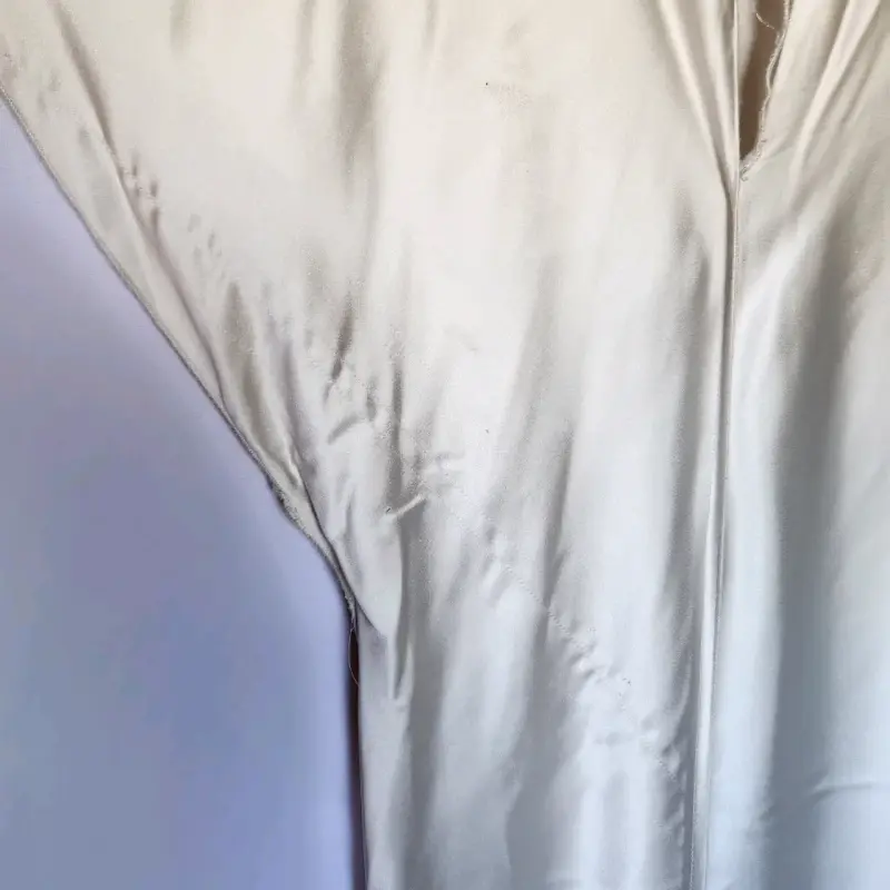 Vestido seda beige elegante Zara(retorno) - 4