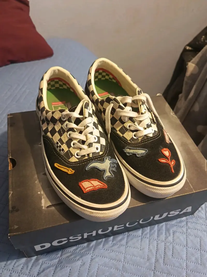 Zapatillas Vans con diseño retro - 2