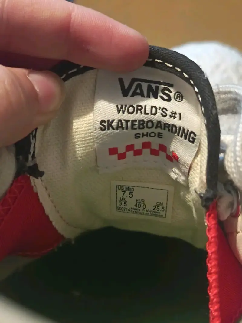 Zapatillas Vans con diseño retro - 4