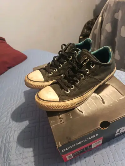 Zapatillas Converse negras usadas - miniatura 1